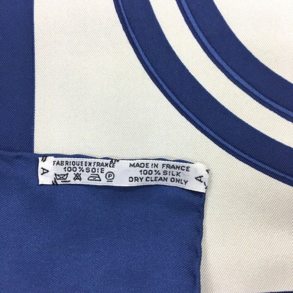 724211L Hermes Scarf Brides de Gala Carre 90 Multicolor Silk 100% - Picture 8 of 9